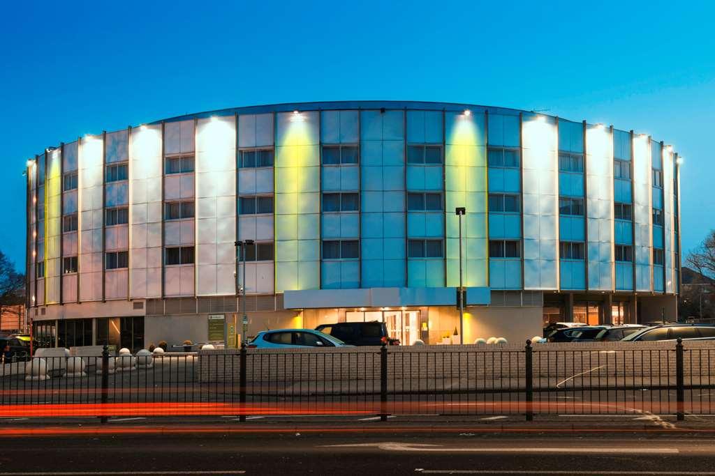 Best Western London Heathrow Ariel Hotel Hayes  Eksteriør bilde